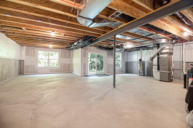 Building Photo - 2865 Dillon Dr
