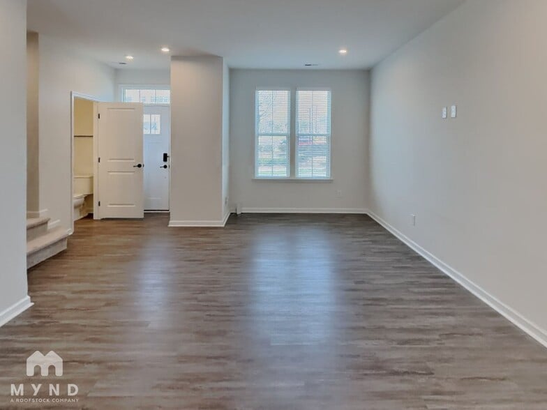 Building Photo - 10868 Overlook Mountain Dr