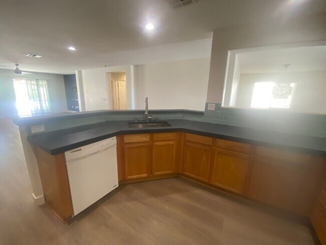 Building Photo - 36645 Quito Way
