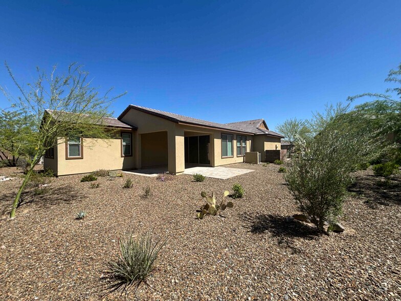 Building Photo - 4380 Cutter Ln