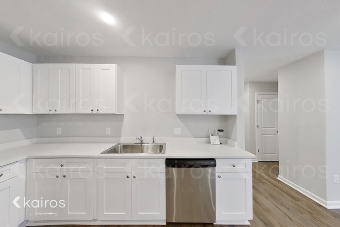 Building Photo - 18 Camper Cir