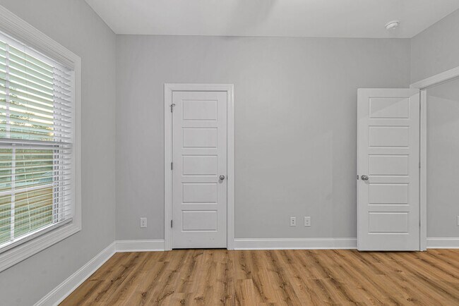 Building Photo - 707 Riva Ridge Rd