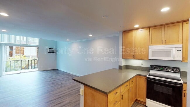 Building Photo - 4545 Collwood Blvd