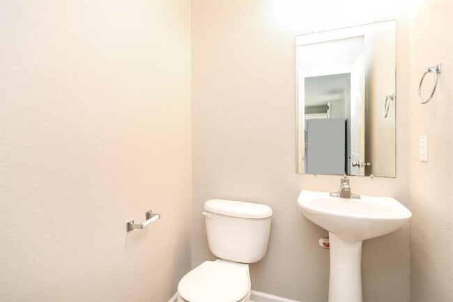Building Photo - 2621 Marlin Dr