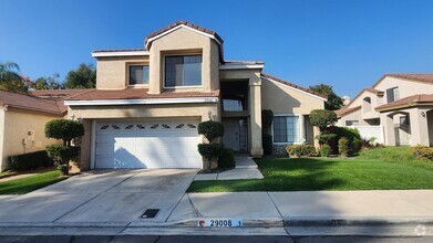 Building Photo - East Highlands Ranch