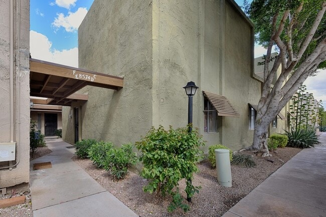 Building Photo - 8574 E Indian School Rd