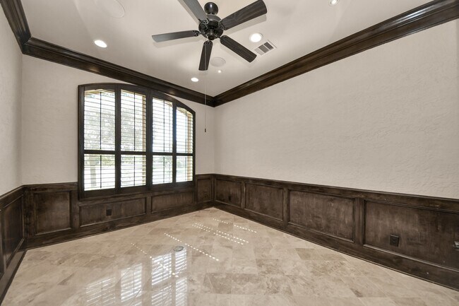 Building Photo - 25627 Fleming Lodge Ln