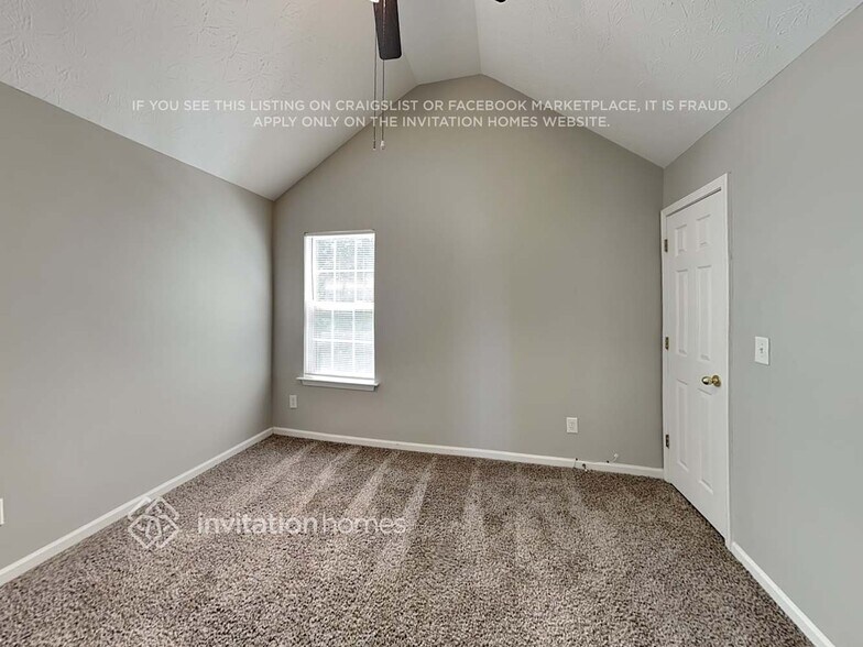 Building Photo - 2625 Fairstone Ave
