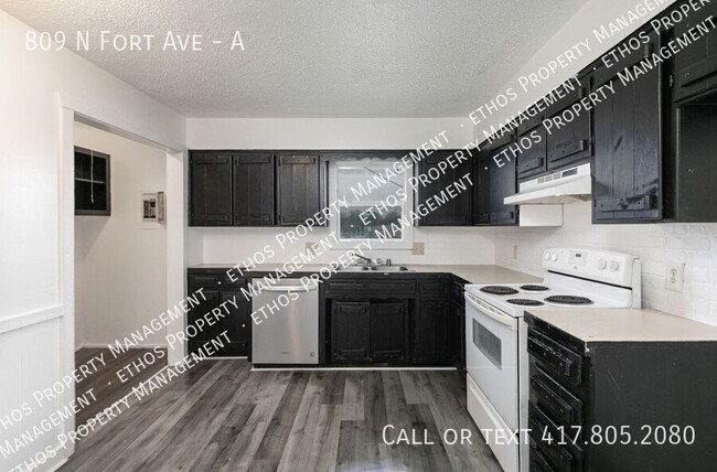 Building Photo - 809 N Fort Ave