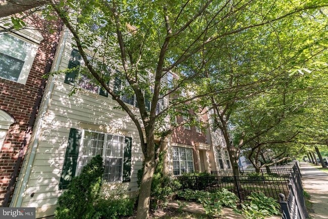 Building Photo - 20332 Charter Oak Dr