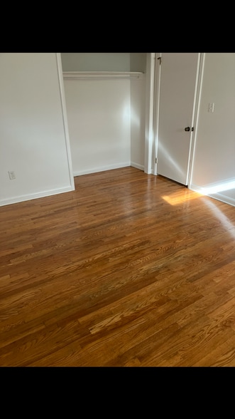 Building Photo - 4732 W Beaver Creek Dr