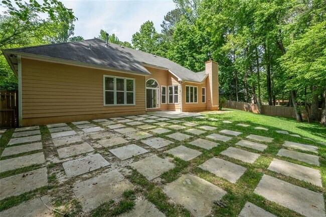 Building Photo - 1784 Brittany Chase NW