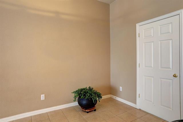 Building Photo - 7216 Pheasant Ct