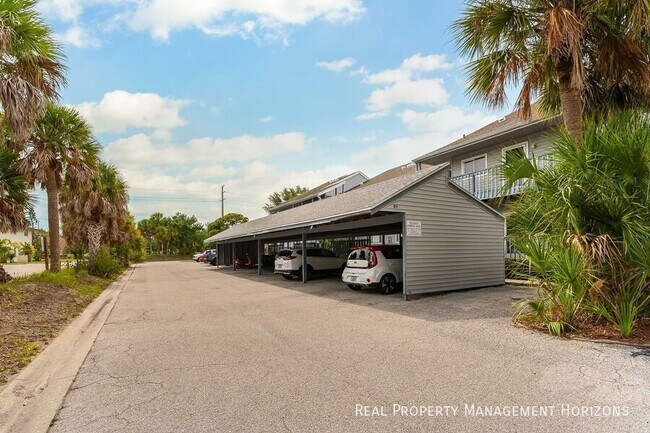 Building Photo - 251 Fenwick Dr