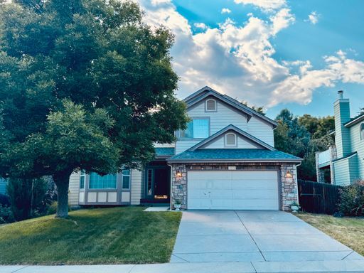 Primary Photo - Available NOW is this open layout 5 bedroo...