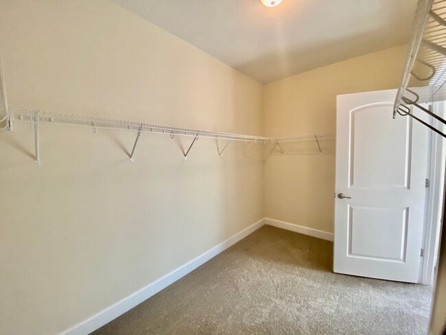 Building Photo - Great Location Single Family Home