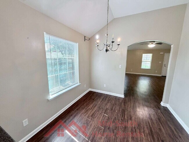 Building Photo - 5626 Tulip Tree Dr