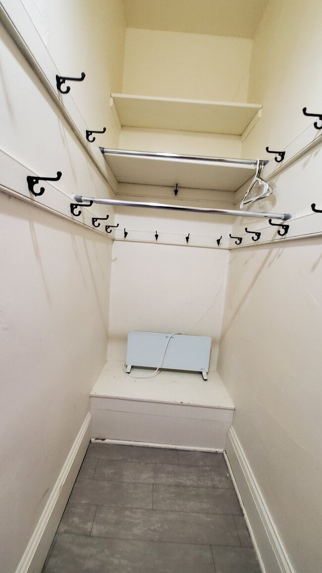 Building Photo - 57 Park St