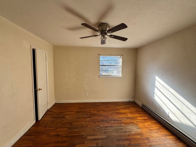 Building Photo - 132 Woodland Ave