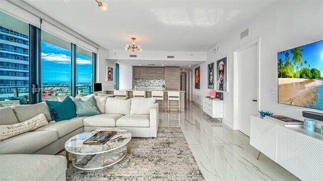 Building Photo - 1300 S Miami Ave