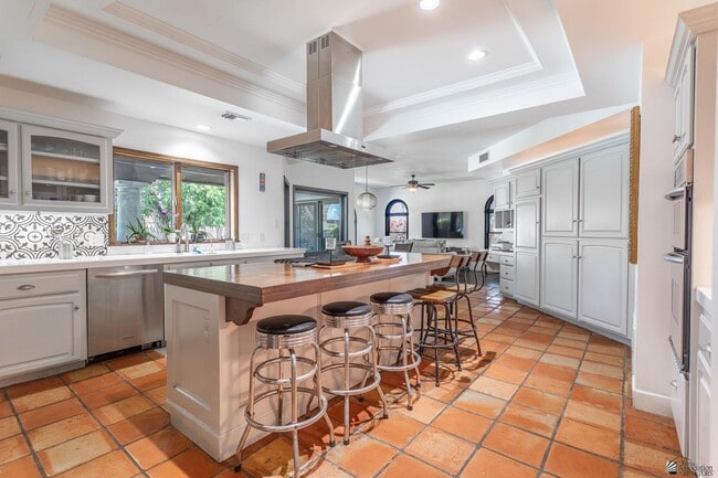 Building Photo - 3208 S Palomino Way