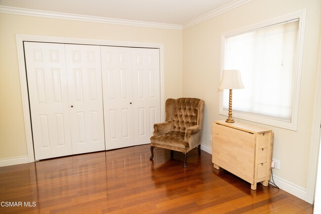 Building Photo - 385 Somerset Cir