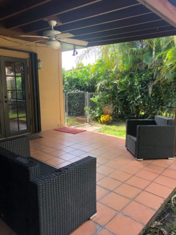 Building Photo - 1715 SW 67th Ct