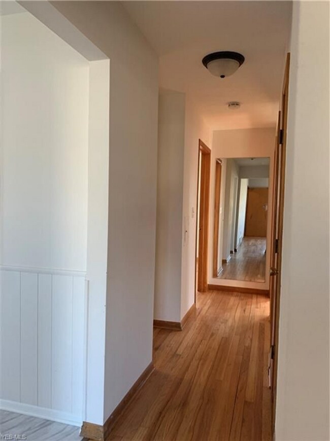 Building Photo - 6311 Theota Ave