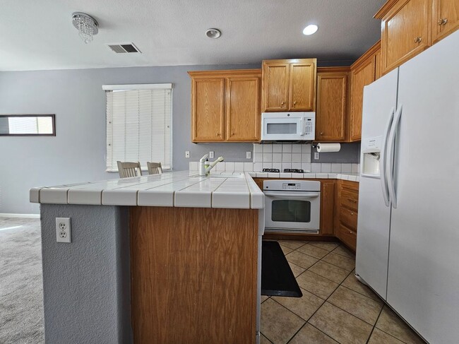 Building Photo - 3440 Tice Creek Way