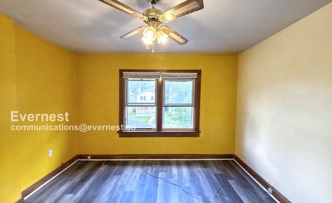 Building Photo - 663 S Burgess Ave
