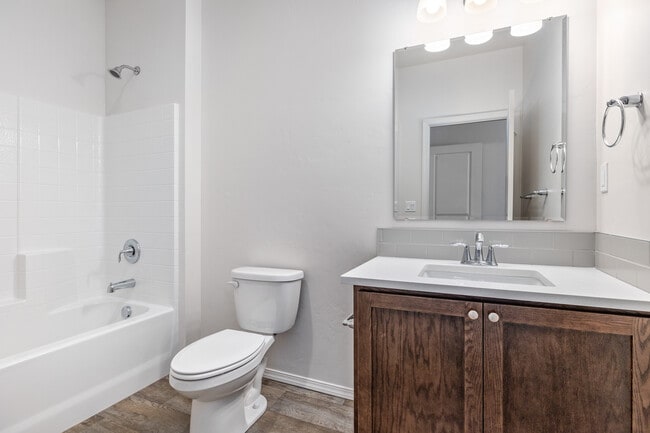 Building Photo - 1889 N W Enterprise St