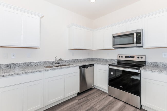 Building Photo - Fantastic 3bd/2.5ba home! Let yourself in!