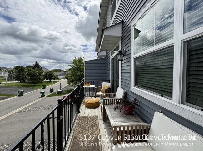 Building Photo - 3137 Clover Ridge Dr