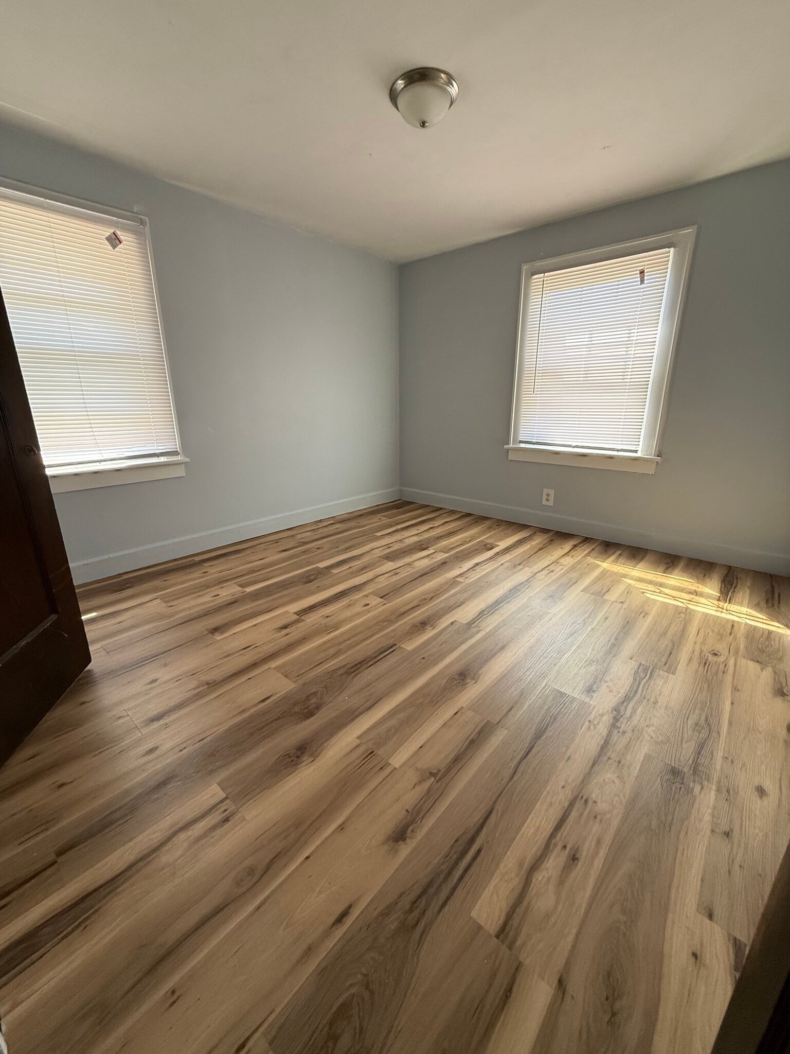 Building Photo - 1410 E Blake Ave