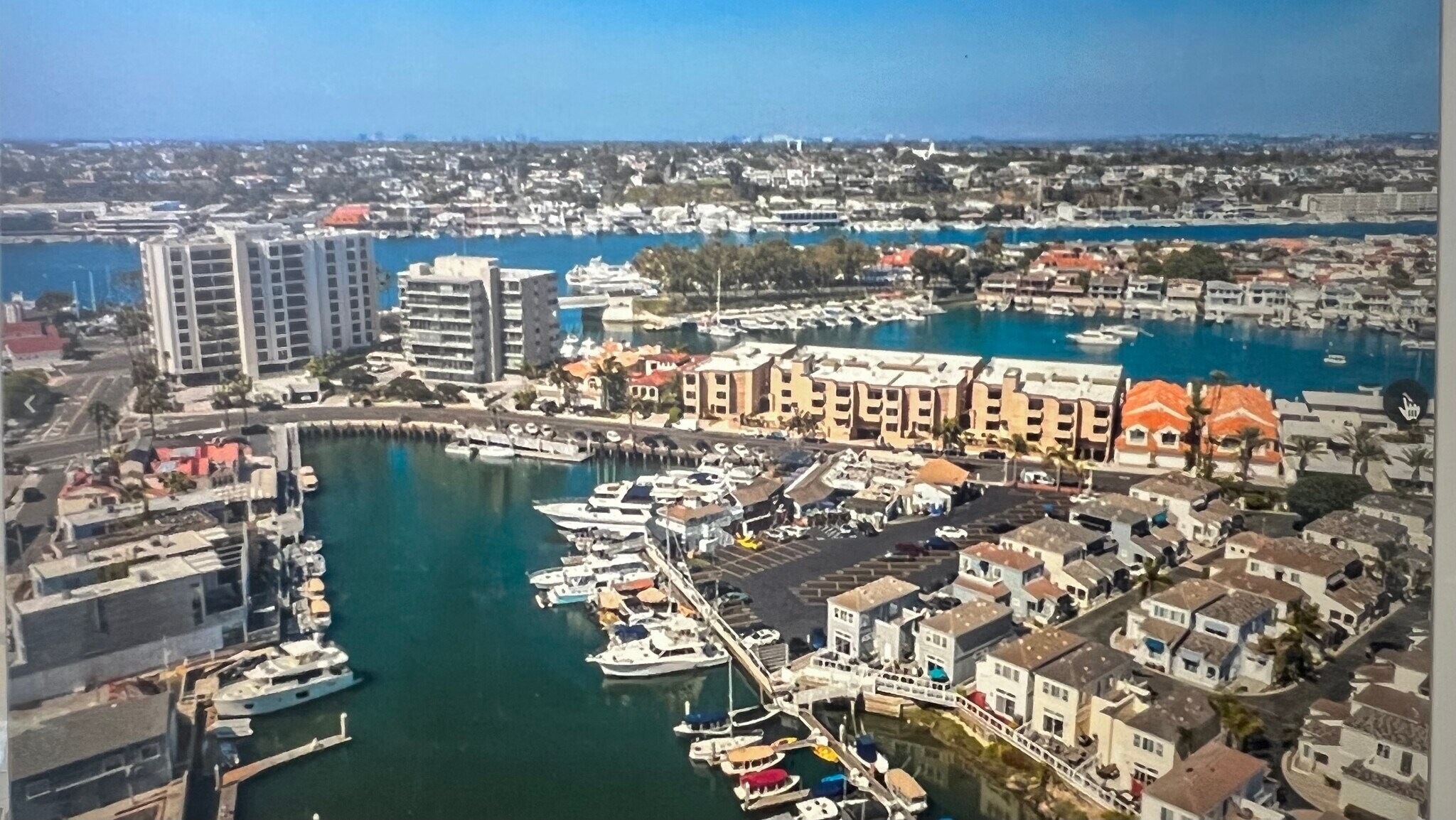 Tranquil waterfront community - 700 Lido Park Dr
