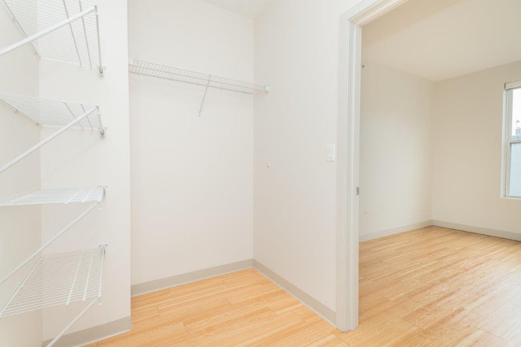 Building Photo - 303 D St