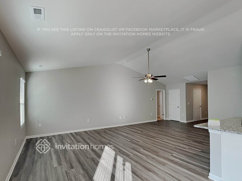 Building Photo - 170 Wellshire Dr