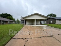 Building Photo - 8215 N 117th E Ave
