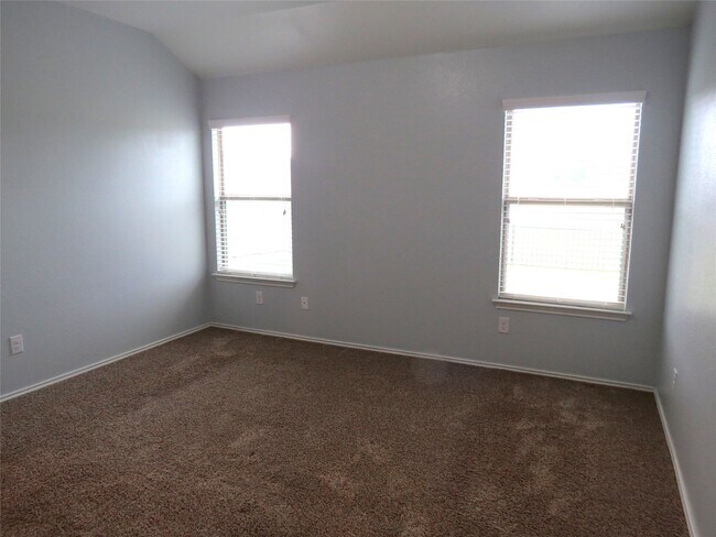 Building Photo - 9506 Paloma Creek Dr