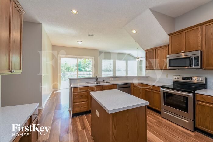 Building Photo - 1080 Meadow Pointe Ct