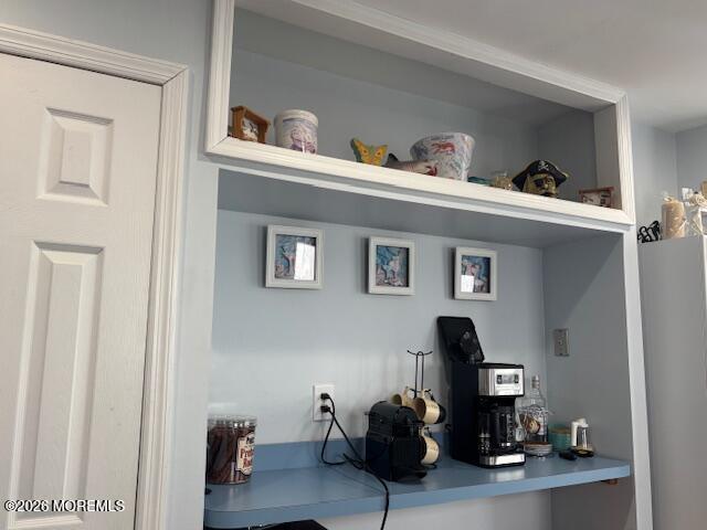 Building Photo - 323 Bayshore Dr