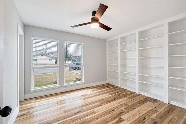 Building Photo - 7009 Millrace Dr