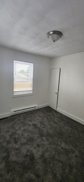 Building Photo - 197 Roosevelt St