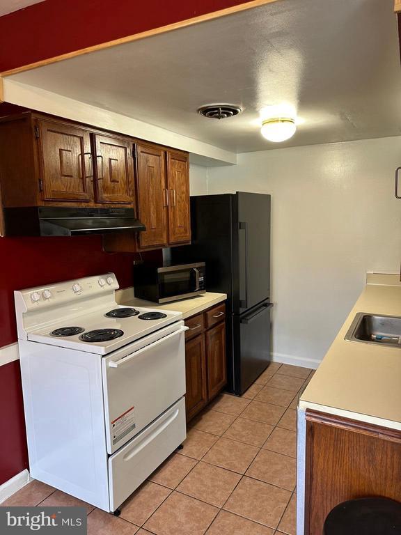 Building Photo - 1628 Fort Fisher Ct