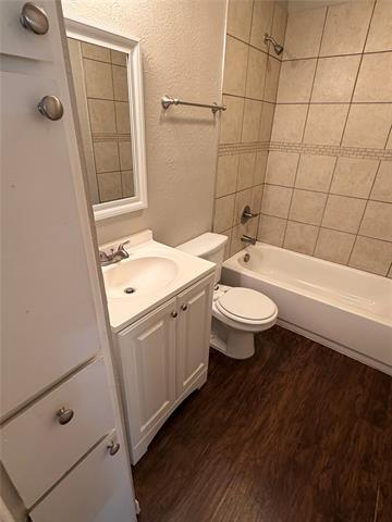 Building Photo - 107 Hidalgo Ln