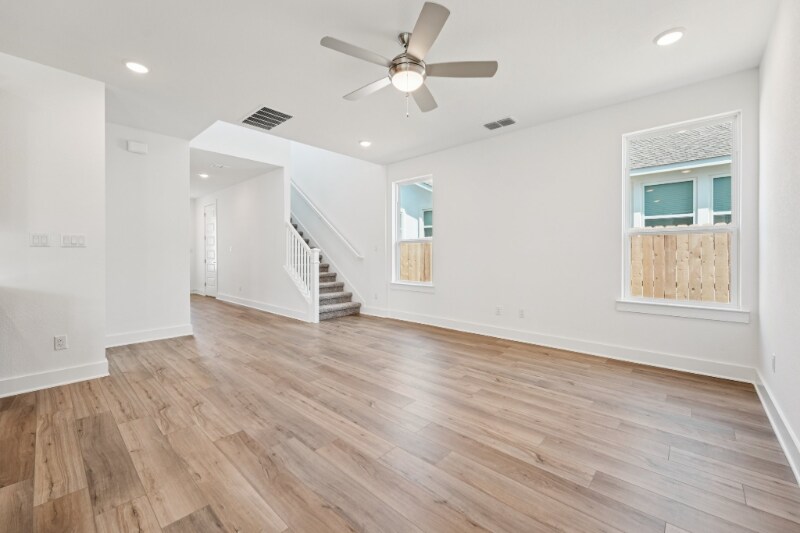 Building Photo - 1112 Yaupon Holly Dr