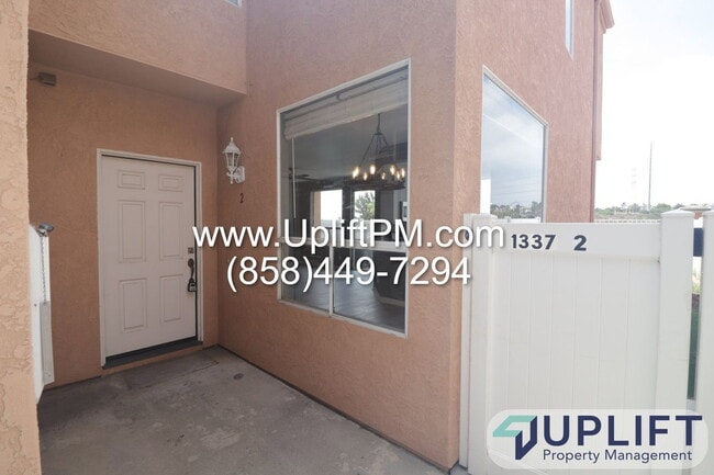 Building Photo - 1337 Serena Cir