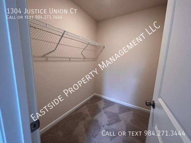 Building Photo - 1304 Justice Union Ct