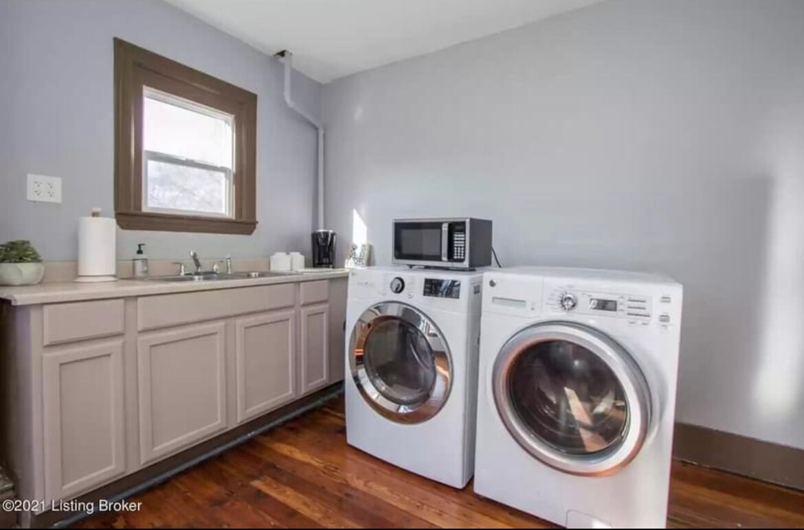 Building Photo - 2514 S 4th St