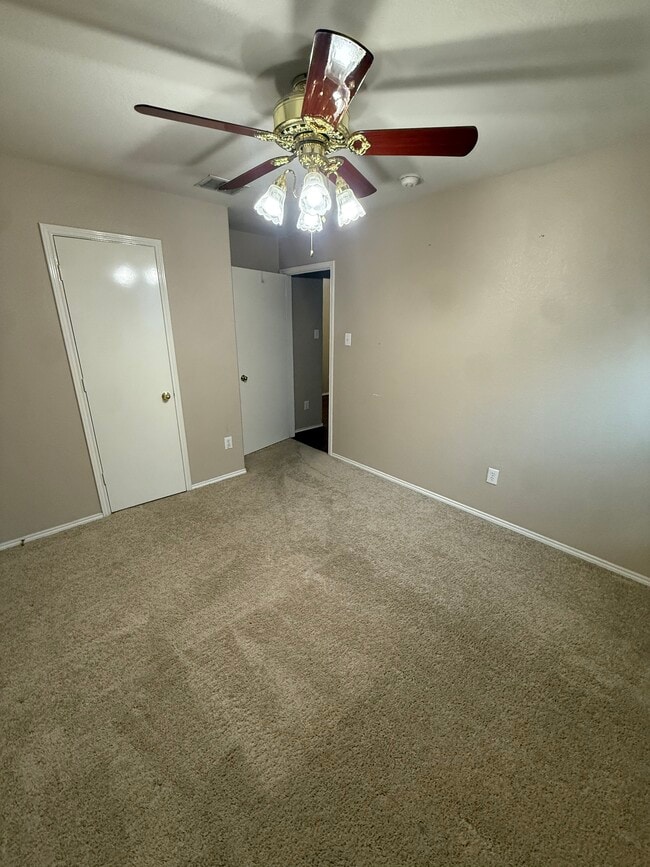 Primary Photo - 960 Jockey Club Ln